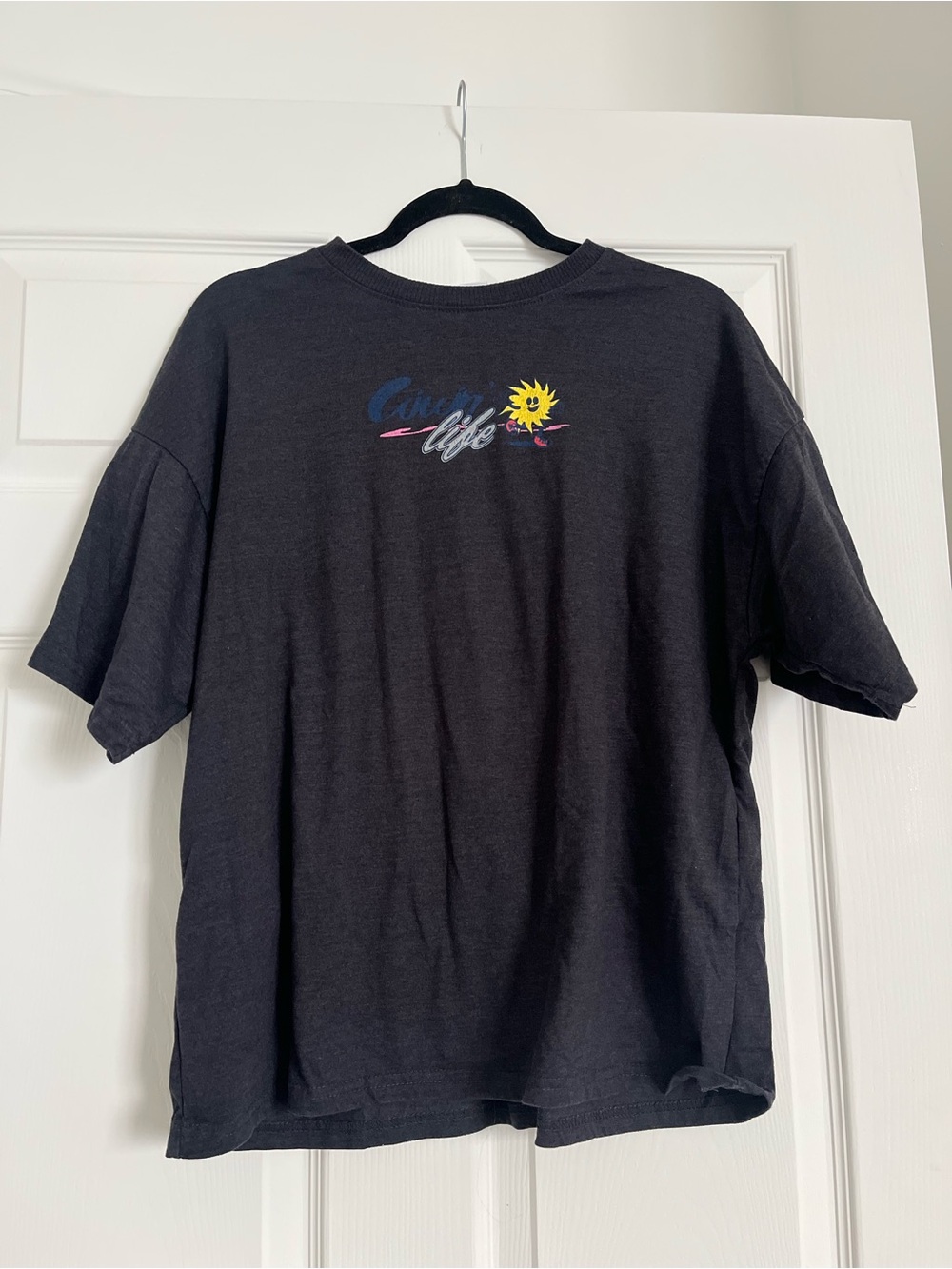 Daisy Black Short-Sleeve Tee with Yellow Sun Graphic